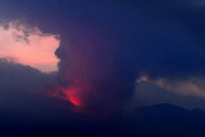 日本樱岛火山喷发